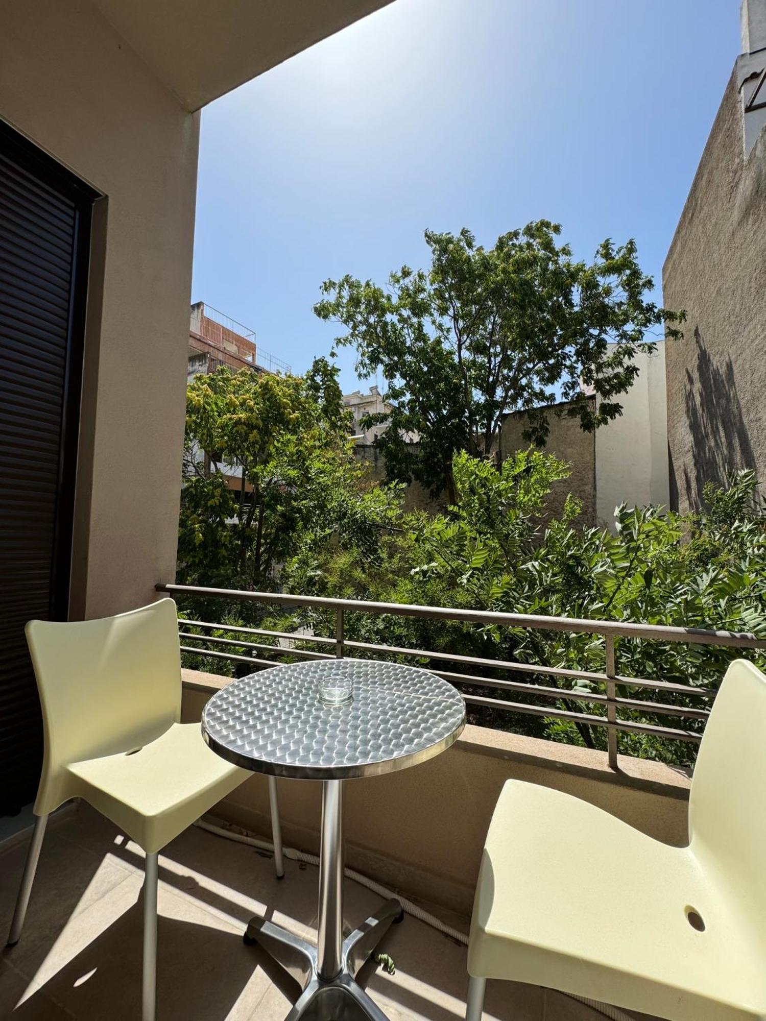 Spacious Apartment Near Monastiraki By Kozy Koala Athen Eksteriør bilde