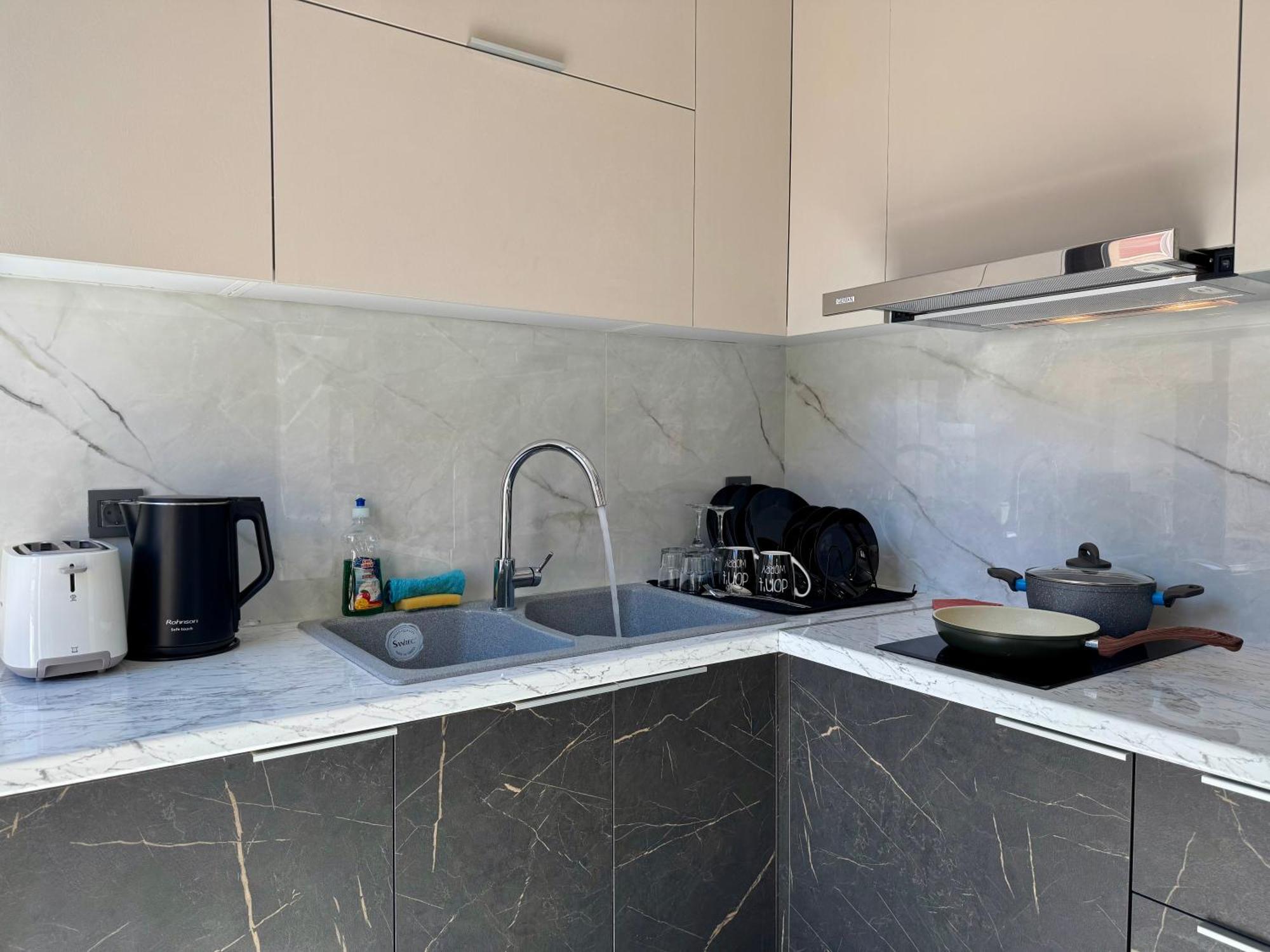 Spacious Apartment Near Monastiraki By Kozy Koala Athen Eksteriør bilde